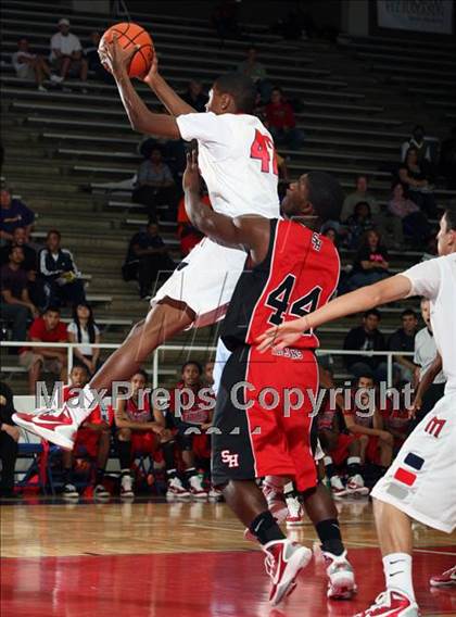 Thumbnail 2 in Manvel vs Mansfield Summit (McDonald's Texas Invitational) photogallery.