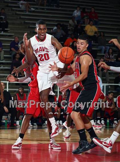 Thumbnail 2 in Manvel vs Mansfield Summit (McDonald's Texas Invitational) photogallery.