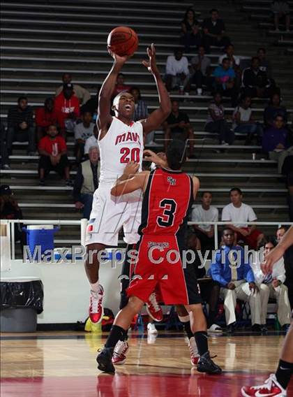 Thumbnail 3 in Manvel vs Mansfield Summit (McDonald's Texas Invitational) photogallery.