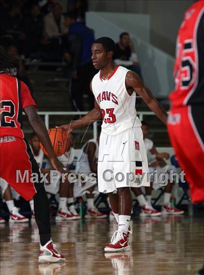 Thumbnail 2 in Manvel vs Mansfield Summit (McDonald's Texas Invitational) photogallery.