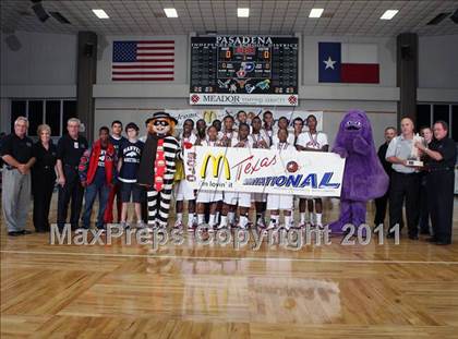 Thumbnail 2 in Manvel vs Mansfield Summit (McDonald's Texas Invitational) photogallery.