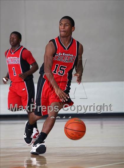 Thumbnail 1 in Manvel vs Mansfield Summit (McDonald's Texas Invitational) photogallery.