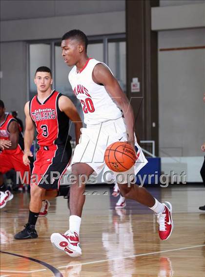 Thumbnail 2 in Manvel vs Mansfield Summit (McDonald's Texas Invitational) photogallery.