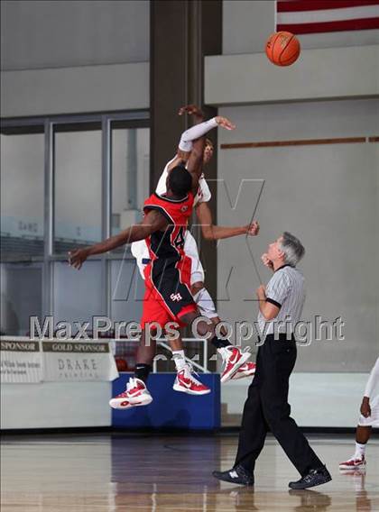Thumbnail 1 in Manvel vs Mansfield Summit (McDonald's Texas Invitational) photogallery.