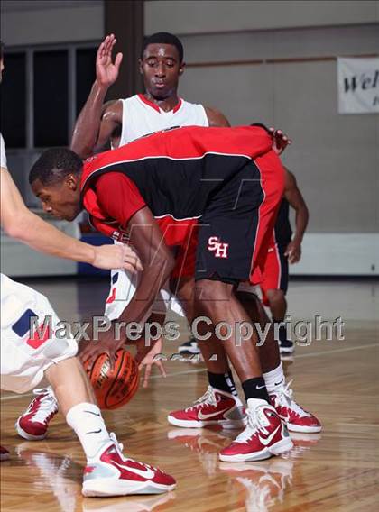 Thumbnail 1 in Manvel vs Mansfield Summit (McDonald's Texas Invitational) photogallery.
