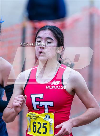 Thumbnail 3 in CIF State Cross Country Championships (Girls D4 Race) photogallery.