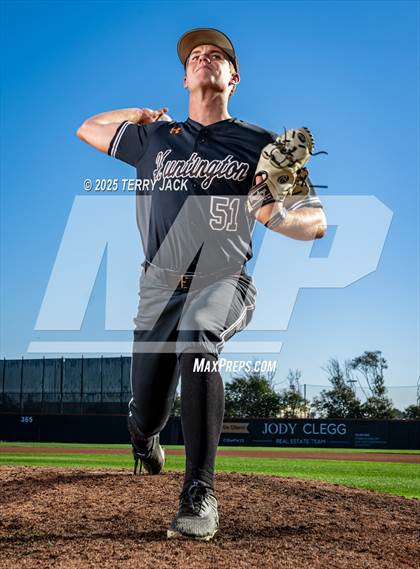 Thumbnail 2 in Huntington Beach (College Commits) photogallery.