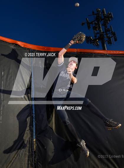 Thumbnail 1 in Huntington Beach (College Commits) photogallery.