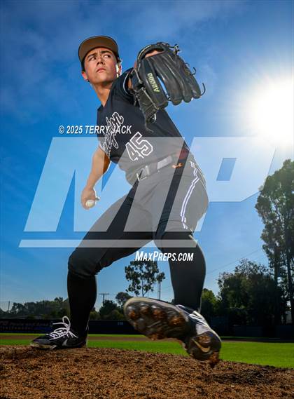 Thumbnail 2 in Huntington Beach (College Commits) photogallery.