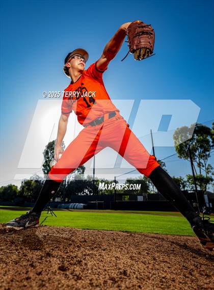 Thumbnail 2 in Huntington Beach (College Commits) photogallery.