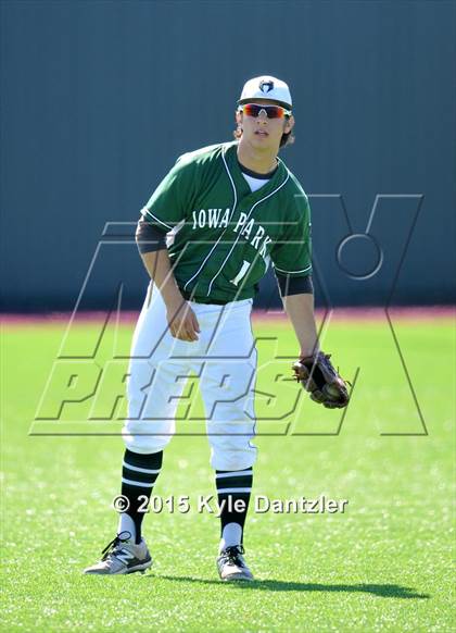Thumbnail 2 in Childress vs Iowa Park (Walker Stallcup Tournament) photogallery.