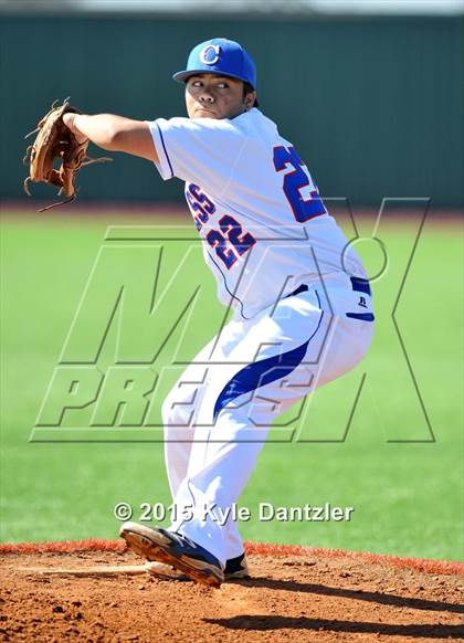 Thumbnail 3 in Childress vs Iowa Park (Walker Stallcup Tournament) photogallery.