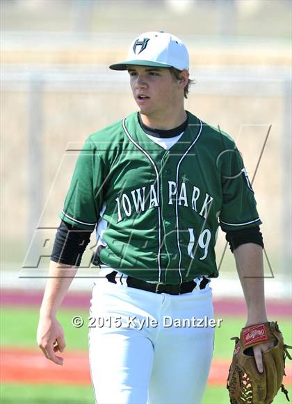 Thumbnail 2 in Childress vs Iowa Park (Walker Stallcup Tournament) photogallery.