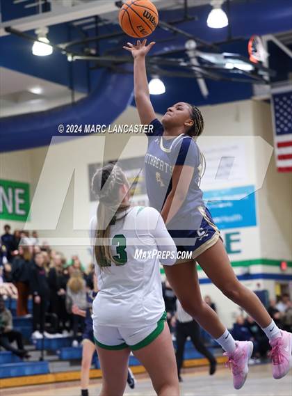 Thumbnail 2 in Cuthbertson @ Weddington photogallery.