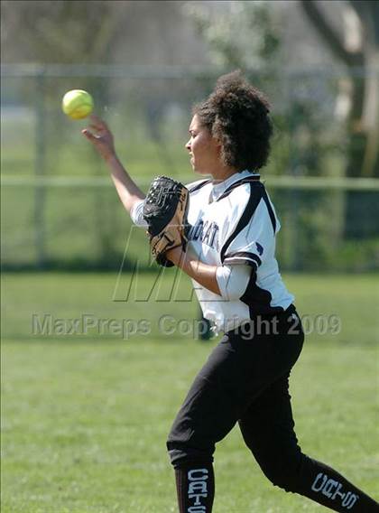 Thumbnail 2 in Franklin vs. Del Campo (Pre-Season Tournament of Champions) photogallery.