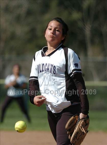 Thumbnail 1 in Franklin vs. Del Campo (Pre-Season Tournament of Champions) photogallery.