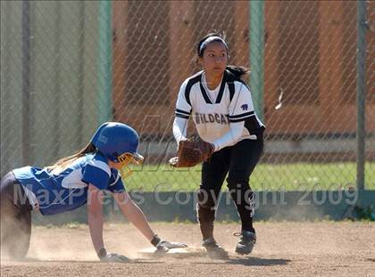 Thumbnail 3 in Franklin vs. Del Campo (Pre-Season Tournament of Champions) photogallery.