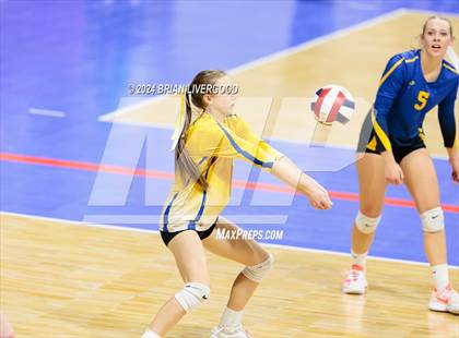 Thumbnail 1 in Simla vs. Haxtun (CHSAA 2A Round 2) photogallery.