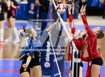 Thumbnail 2 in Simla vs. Haxtun (CHSAA 2A Round 2) photogallery.