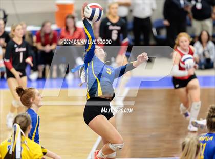 Thumbnail 2 in Simla vs. Haxtun (CHSAA 2A Round 2) photogallery.
