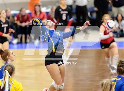 Thumbnail 1 in Simla vs. Haxtun (CHSAA 2A Round 2) photogallery.