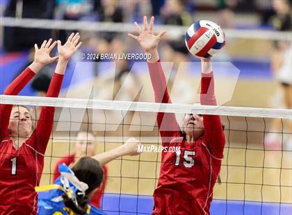 Thumbnail 2 in Simla vs. Haxtun (CHSAA 2A Round 2) photogallery.