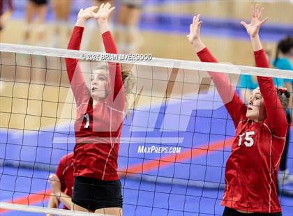 Thumbnail 1 in Simla vs. Haxtun (CHSAA 2A Round 2) photogallery.