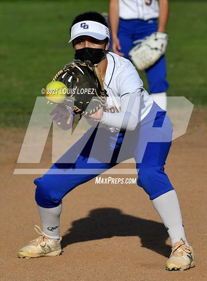 Thumbnail 1 in El Dorado @ Charter Oak photogallery.