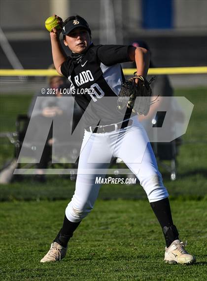 Thumbnail 2 in El Dorado @ Charter Oak photogallery.