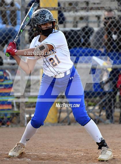 Thumbnail 1 in El Dorado @ Charter Oak photogallery.