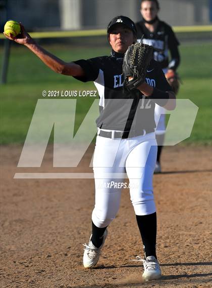 Thumbnail 3 in El Dorado @ Charter Oak photogallery.