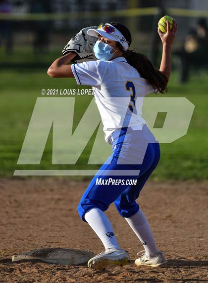 Thumbnail 2 in El Dorado @ Charter Oak photogallery.