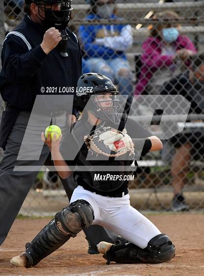Thumbnail 2 in El Dorado @ Charter Oak photogallery.