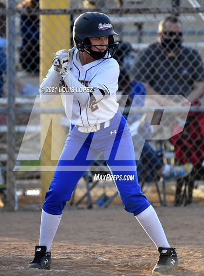 Thumbnail 1 in El Dorado @ Charter Oak photogallery.