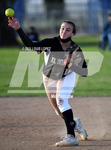 Thumbnail 3 in El Dorado @ Charter Oak photogallery.