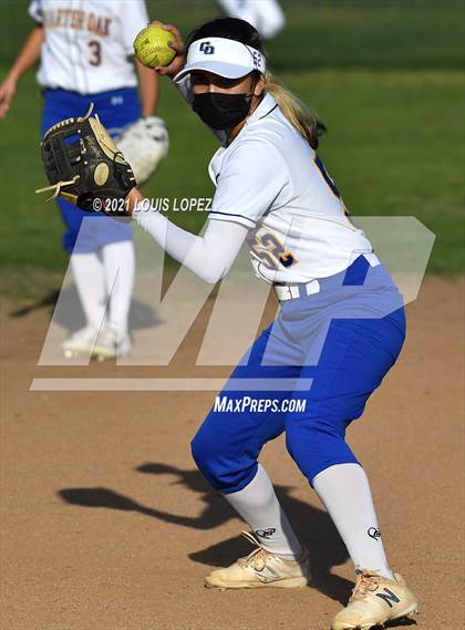 Thumbnail 1 in El Dorado @ Charter Oak photogallery.