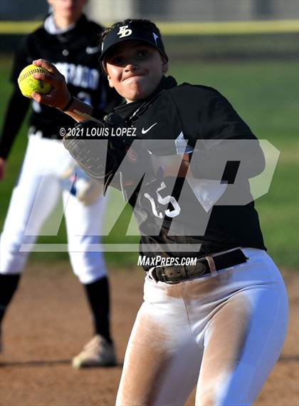 Thumbnail 1 in El Dorado @ Charter Oak photogallery.