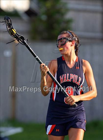 Thumbnail 3 in Walpole @ Wellesley (MIAA Division 1 South Quarterfinal) photogallery.