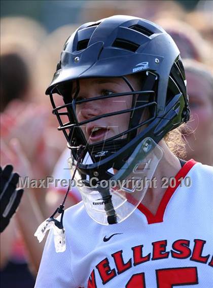 Thumbnail 3 in Walpole @ Wellesley (MIAA Division 1 South Quarterfinal) photogallery.