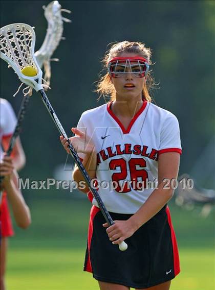 Thumbnail 2 in Walpole @ Wellesley (MIAA Division 1 South Quarterfinal) photogallery.