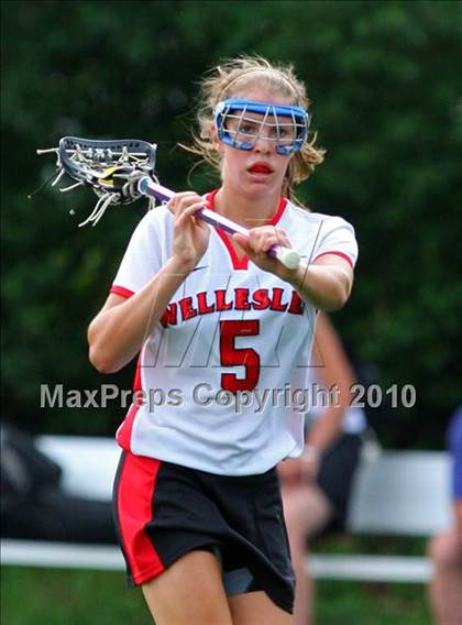 Thumbnail 3 in Walpole @ Wellesley (MIAA Division 1 South Quarterfinal) photogallery.