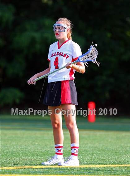 Thumbnail 2 in Walpole @ Wellesley (MIAA Division 1 South Quarterfinal) photogallery.