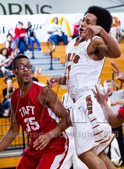 Thumbnail 1 in Dobie vs. Taft (McDonald's Texas Invitational) photogallery.