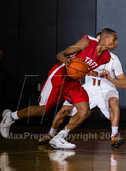 Thumbnail 2 in Dobie vs. Taft (McDonald's Texas Invitational) photogallery.
