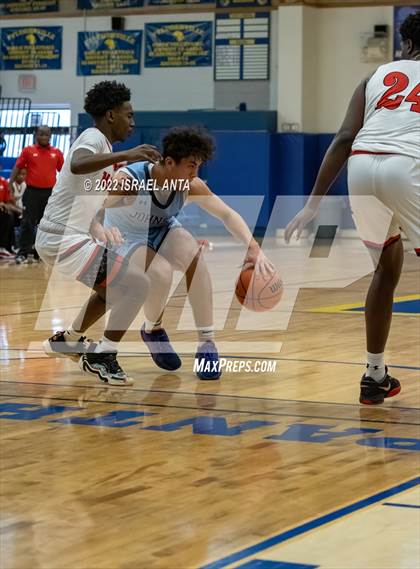 Thumbnail 1 in SA Johnson @ Manor (Pflugerville Holiday Classic) photogallery.