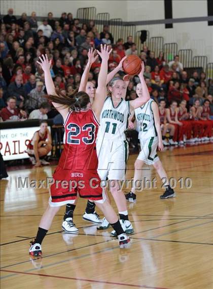 Thumbnail 3 in Northwood vs Prentice (WIAA D4 Sectional Final)  photogallery.