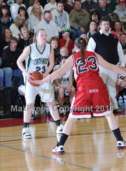 Thumbnail 3 in Northwood vs Prentice (WIAA D4 Sectional Final)  photogallery.