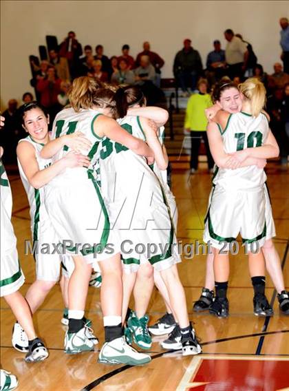 Thumbnail 1 in Northwood vs Prentice (WIAA D4 Sectional Final)  photogallery.