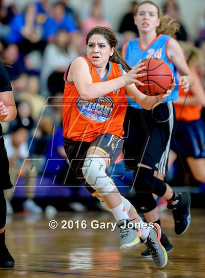 Thumbnail 1 in 2016 Sacramento Optimist All-Stars North vs South photogallery.
