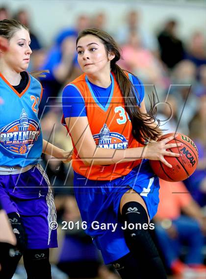 Thumbnail 1 in 2016 Sacramento Optimist All-Stars North vs South photogallery.